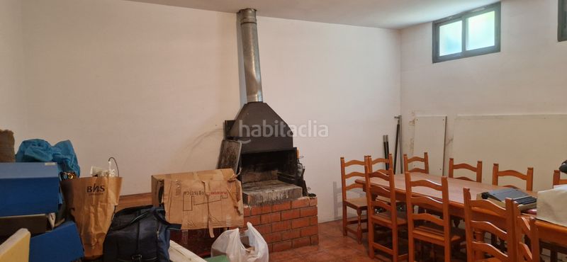 Foto a6cd45fa-9e62-4330-8bc0-65382a34294a. Casa adossada amb xemeneia calefacció aparcament a Zaragoza