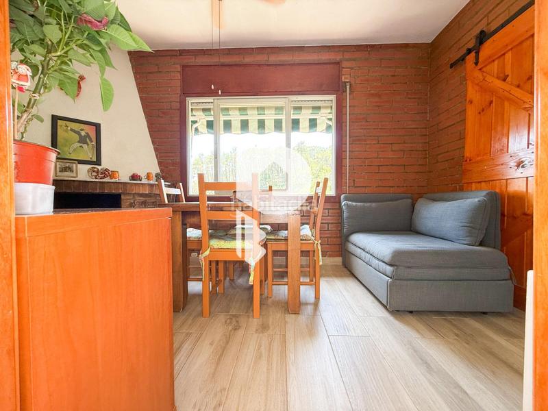 Foto a3aa046c-e3ba-4b8b-83c5-ecfa8e86a1c2. Haus in central de sant antoni 7 in Sant Vicenç dels Horts