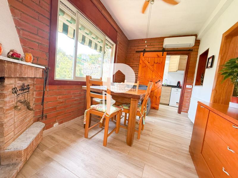 Foto a3aaf1bf-41c6-4dd1-972e-9dc43f6c26d2. Haus in central de sant antoni 7 in Sant Vicenç dels Horts