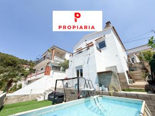 Casa a Sant Vicenç dels Horts. Casa reformada con terreno