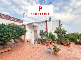Maison dans Vallirana. Casa en una planta con terreno