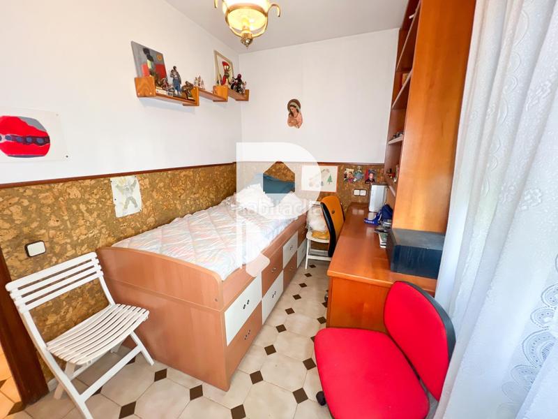 Foto 07161131-5f52-4c96-a8e8-764e59a7fb7c. Haus in calle gran via de fontpineda 72 in Pallejà