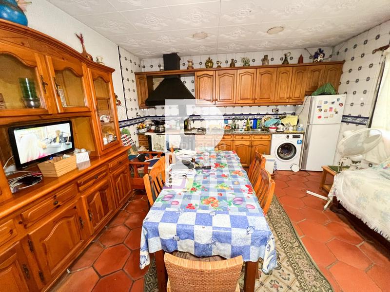 Foto 14fbd515-8448-4f85-a5da-6afd521de677. Haus in calle gran via de fontpineda 72 in Pallejà