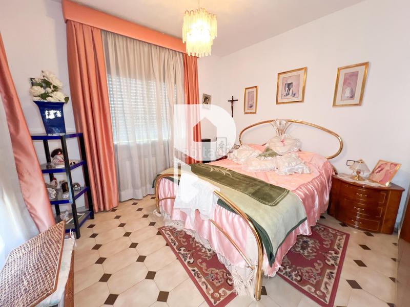 Foto 4a284434-2ece-4e37-9d86-9a0cb7c7bb7f. Haus in calle gran via de fontpineda 72 in Pallejà