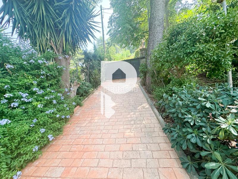 Foto 7c190491-36ec-4b28-a065-79537433d517. Haus in calle gran via de fontpineda 72 in Pallejà