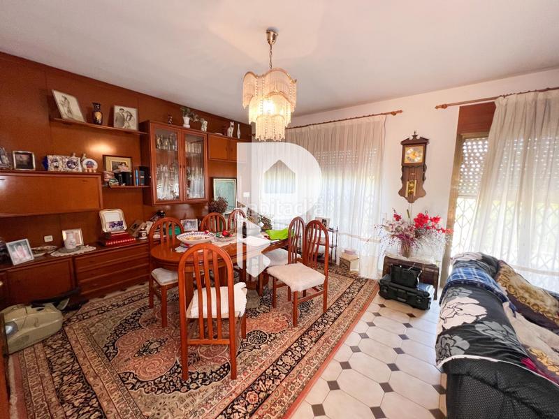 Foto 7d1aa58b-5ed0-48db-b48c-d784e5022d0f. Haus in calle gran via de fontpineda 72 in Pallejà