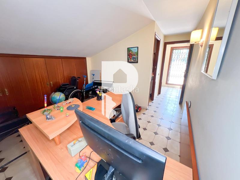 Foto aa4c9ce3-9ba9-4f8f-ba7c-6d20529f1a9c. Haus in calle gran via de fontpineda 72 in Pallejà