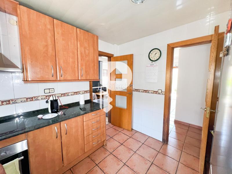 Foto 779c224e-ac12-4d39-8094-ba6771a40f58. Haus mit heizung parking in Cervelló