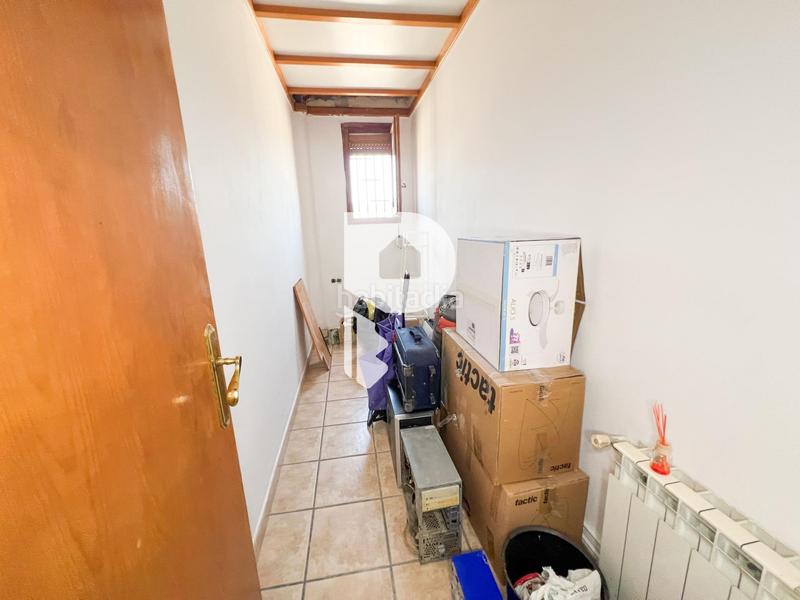 Foto e275ad3e-bcc5-4233-95e6-e44019c2f230. Haus mit heizung parking in Cervelló