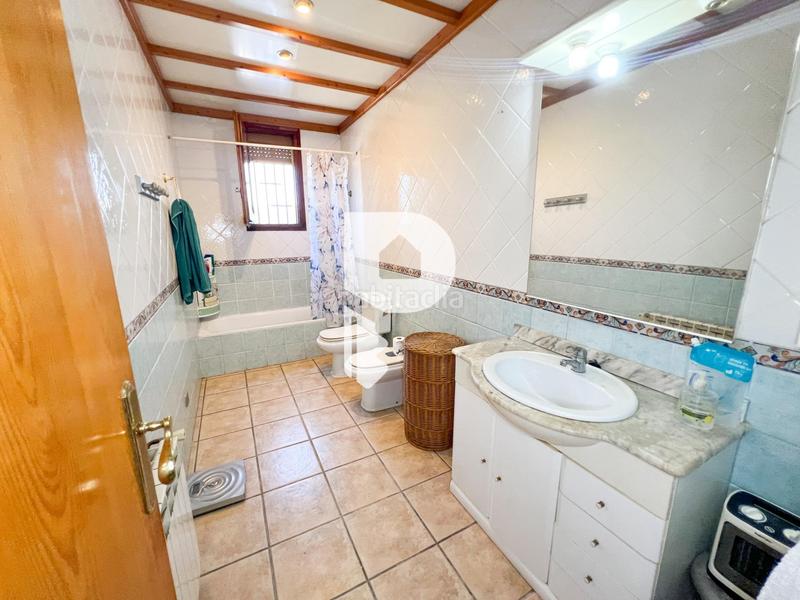 Foto e5f49672-cc1c-4af0-9294-c919e586b8a5. Haus mit heizung parking in Cervelló