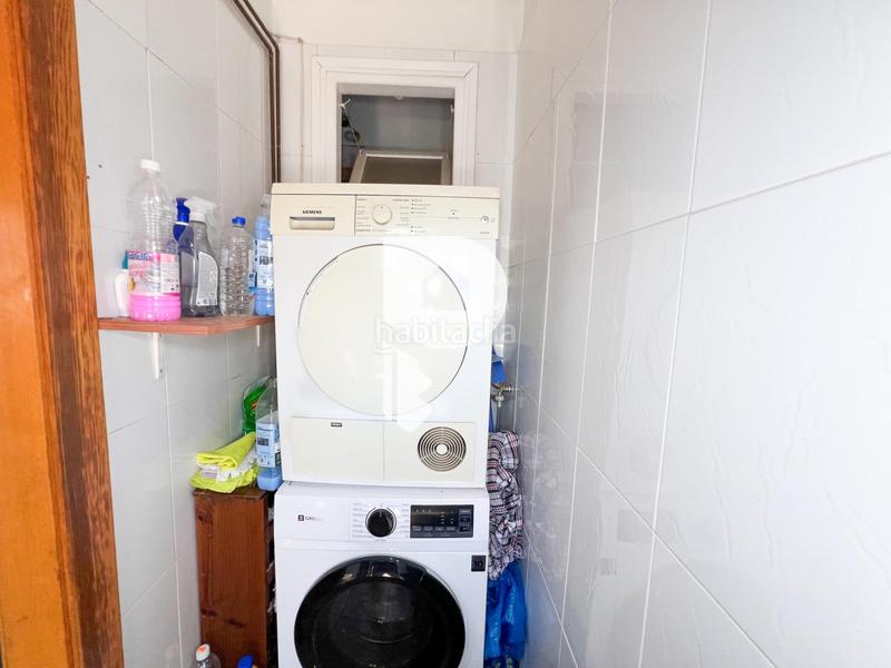 Foto ebf9237a-e1c4-45bf-bb13-21e1b51a74cb. Haus mit heizung parking in Cervelló