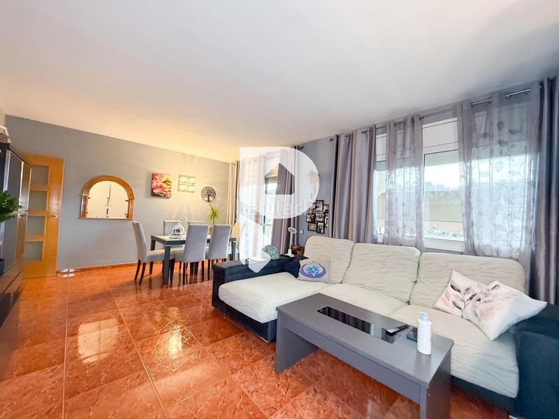 Foto ddad2dcd-06be-445e-894b-9d2f87a9534f. Casa preciosa casa muy bien ubicada en Cervelló