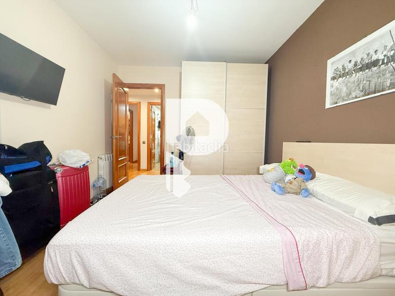 Foto 241ee31a-c6c7-4a60-b612-a00677882179. Planta baja enorme piso con parking en Roquetes Barcelona