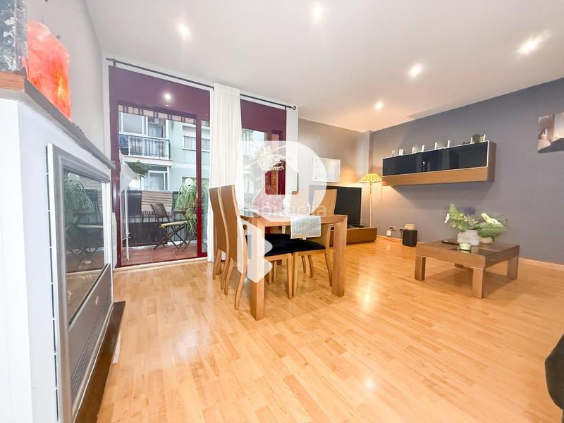 Foto 8cb83ff2-fded-4414-8990-c8061295d745. Planta baja enorme piso con parking en Roquetes Barcelona