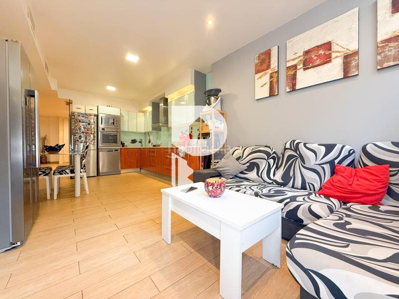 Foto 2e542eb8-c4f5-4d48-9c7a-7cfec6622193. Planta baixa amb calefacció a Roses-Castellbell Sant Feliu de Llobregat