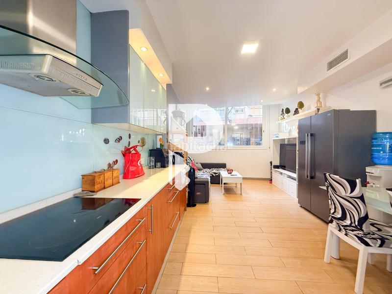 Foto b4578607-3375-4109-b1c6-f8cc1976c4dc. Planta baixa amb calefacció a Roses-Castellbell Sant Feliu de Llobregat