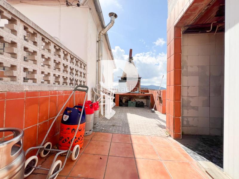 Foto 1434024e-41be-4bb9-8e06-8ecbfd3d3acf. Casa con riscaldamento parcheggio piscina in Vallirana