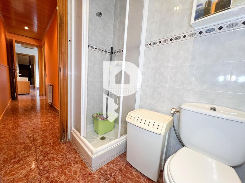 Foto 2f1675bc-47e1-40a9-a275-f36f923d65ee. Casa con riscaldamento parcheggio piscina in Vallirana