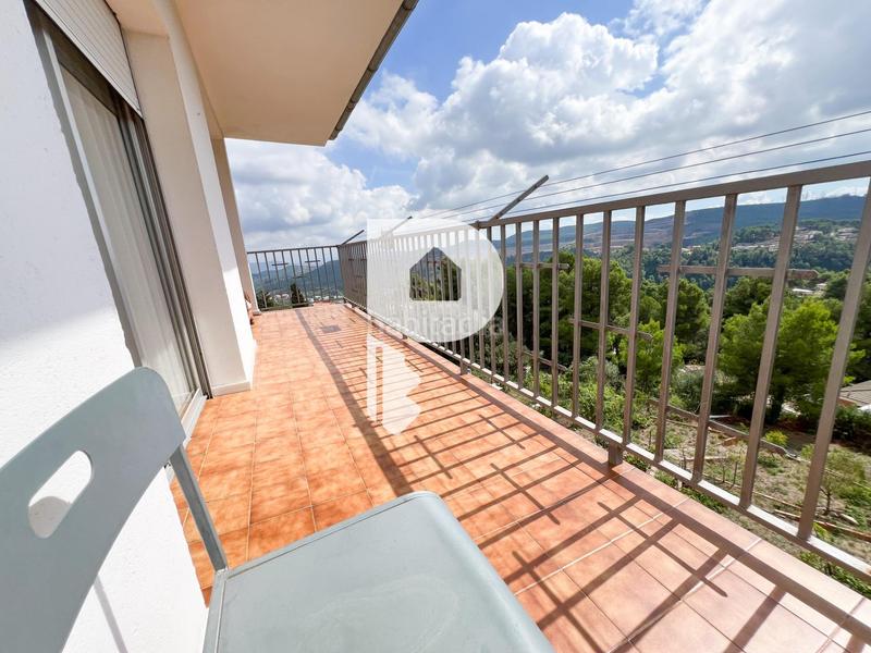 Foto b86bf59c-a263-4ce4-8481-1302ca85e0f0. Casa con riscaldamento parcheggio piscina in Vallirana