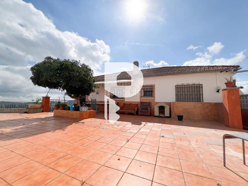 Foto dc3ffbde-571c-4ddb-b896-f3e2798b48cd. Casa con riscaldamento parcheggio piscina in Vallirana