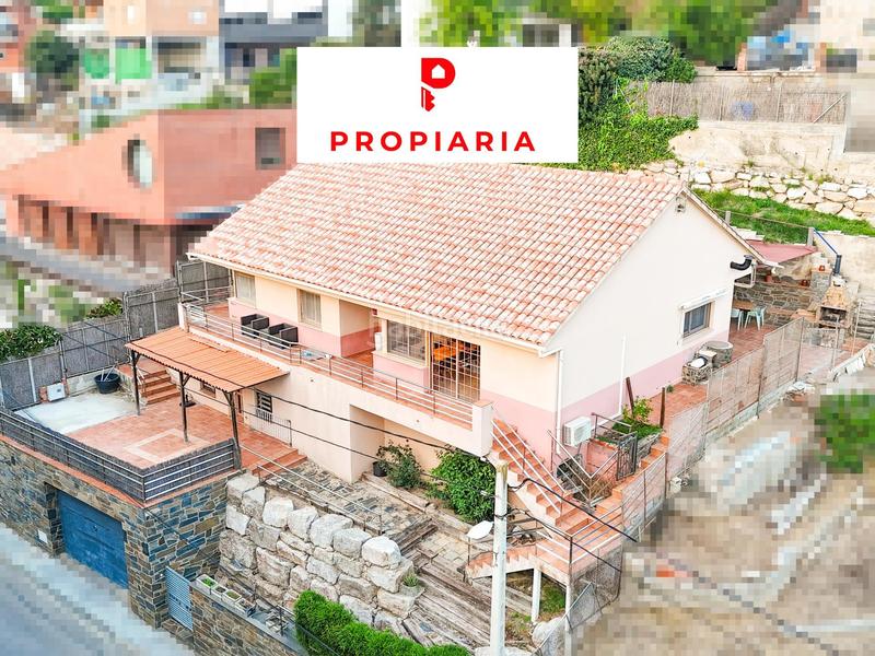 Foto a1bced30-6694-4eb8-8196-3a9465ee6255. Casa con riscaldamento parcheggio in Can Palet de Vista Alegre Terrassa