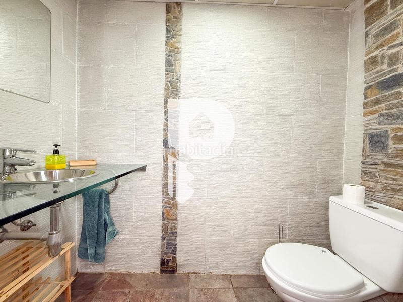 Foto b57abea2-e98d-48b8-8760-de6766da3a84. Casa con riscaldamento parcheggio in Can Palet de Vista Alegre Terrassa