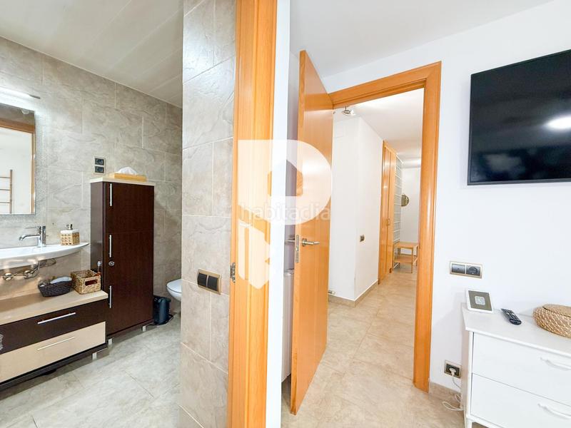 Foto d7057e1a-d770-45d4-a583-35f712cbaf26. Casa con riscaldamento parcheggio in Can Palet de Vista Alegre Terrassa