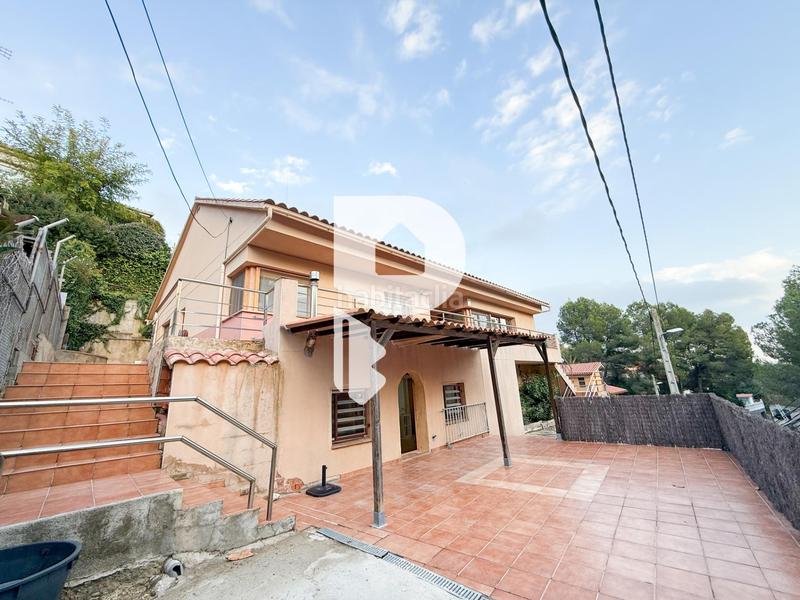 Foto 5b5e94cf-bb38-4547-9c28-1136368251d3. Maison avec chauffage parking dans Castellnou-Can Mir-Can Solà Rubí