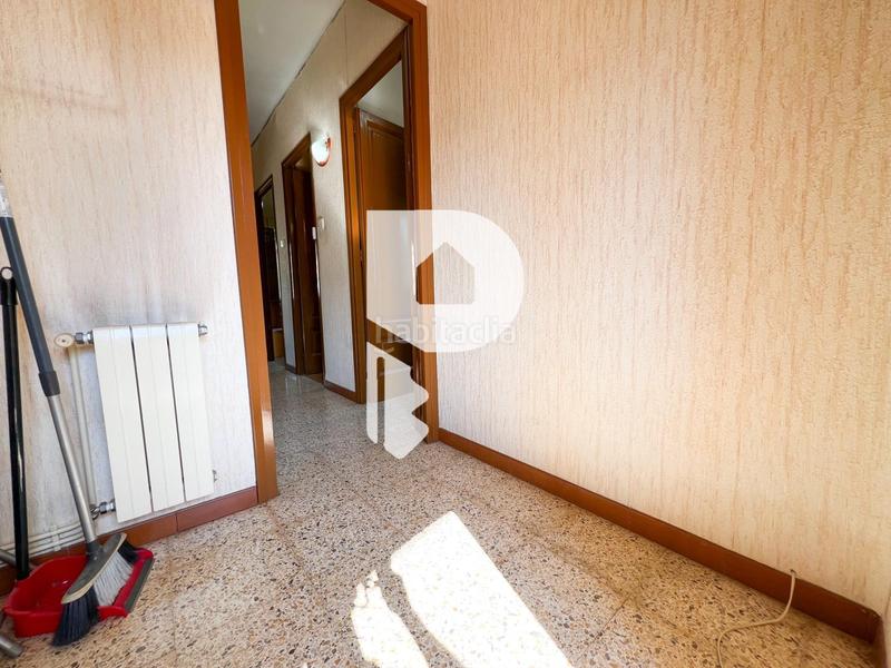 Foto 1cfe8d83-2a0a-41d8-8956-ab661b15edb2. Casa  a reformar en una sola planta en Sant Andreu de la Barca