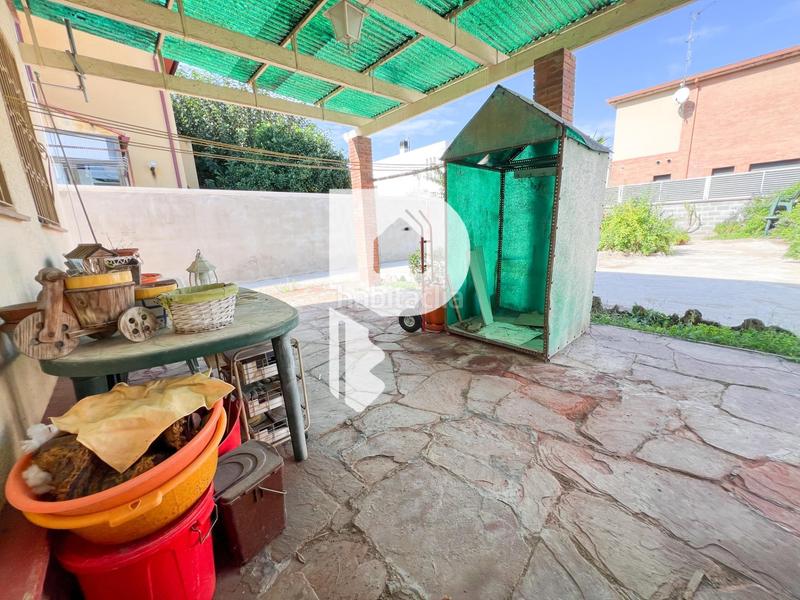 Foto 50240fa3-4cfb-40b6-a23d-5c8cfe48f6c2. Casa  a reformar en una sola planta en Sant Andreu de la Barca