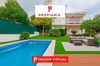 Casa a Vallirana 08759. Casa con piscina cerca del pueblo