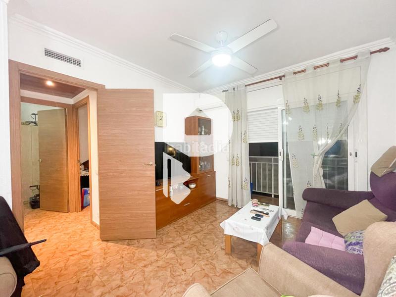 Foto fcb261af-1fc7-49b3-9453-58100da2b6b8. Flat with heating in Sant Vicenç dels Horts