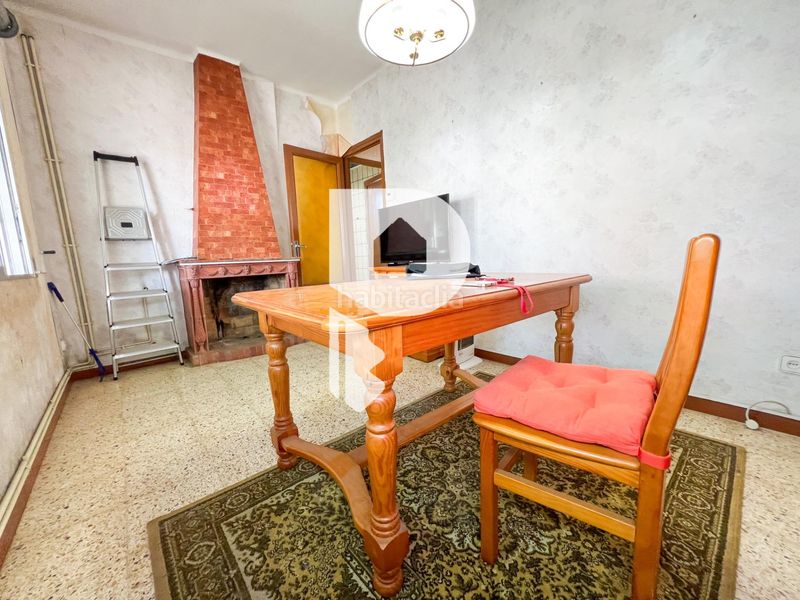 Foto 005c2ffd-f783-4745-b837-9ba4ea60540a. Casa amb aparcament a Sant Andreu de la Barca