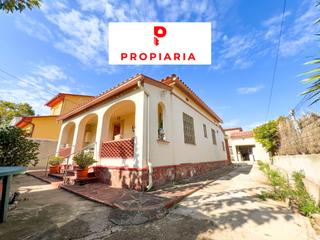 House  Avenida del pau negre. Casa a reformar en una sola planta