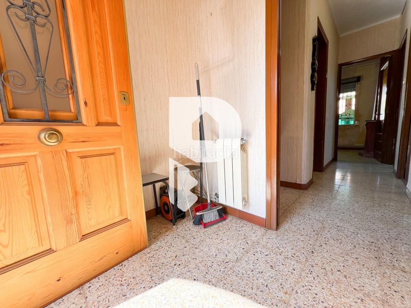 Foto 0af20a79-4493-4392-a0bd-2802d7c5919a. Casa amb aparcament a Sant Andreu de la Barca