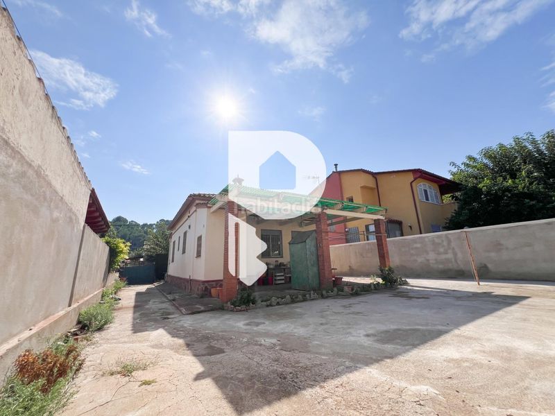 Foto e6c66792-9bf3-4192-9626-e12b84469256. Casa amb aparcament a Sant Andreu de la Barca