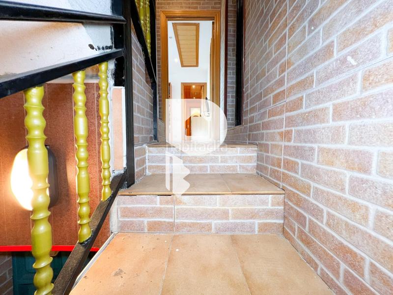 Foto adbb454a-fe05-4cfe-9dba-e90be2065088. Casa amb calefacció aparcament piscina a Vallirana