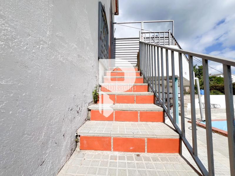 Foto cfb16cf5-4a22-46f7-b758-a1c953347f08. Casa amb calefacció aparcament piscina a Vallirana