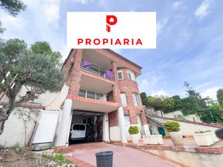 Casa  Carrer del centre. Preciosa casa con porche