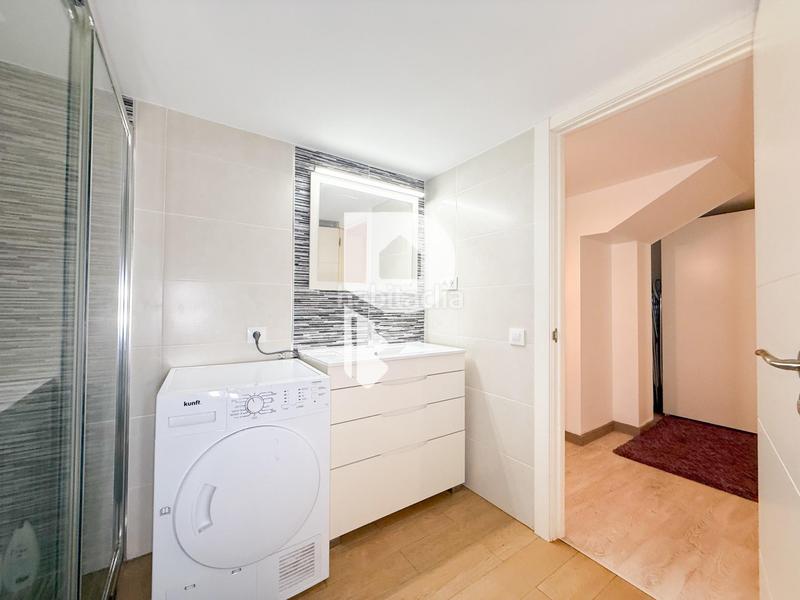 Foto b5c15359-4ff8-4995-ae14-9e2437d74e9e. Piano terra con riscaldamento in Roses-Castellbell Sant Feliu de Llobregat