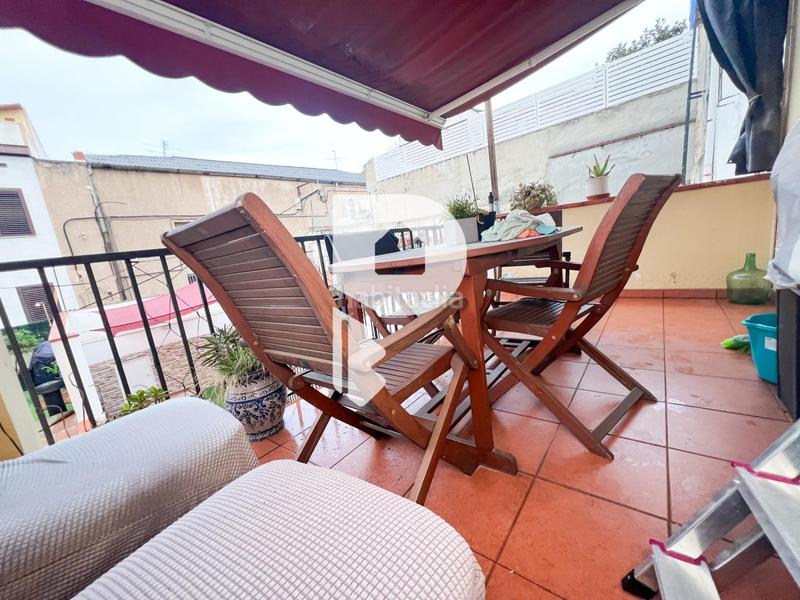 Foto 0820d30f-1d8a-453e-b72e-c3cde70052d9. Casa amb calefacció aparcament a Centre Sant Boi de Llobregat