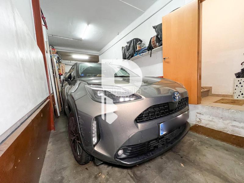 Foto 2e9617a0-4792-46dd-a7a5-1c53877cb807. Casa amb calefacció aparcament a Centre Sant Boi de Llobregat