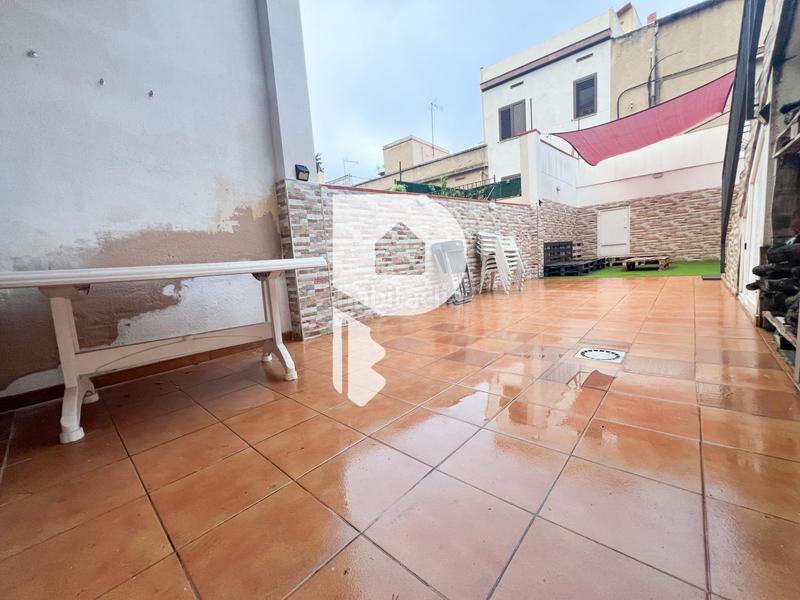 Foto 3e3d5d44-14bc-4f40-af1d-451b95103519. Casa amb calefacció aparcament a Centre Sant Boi de Llobregat