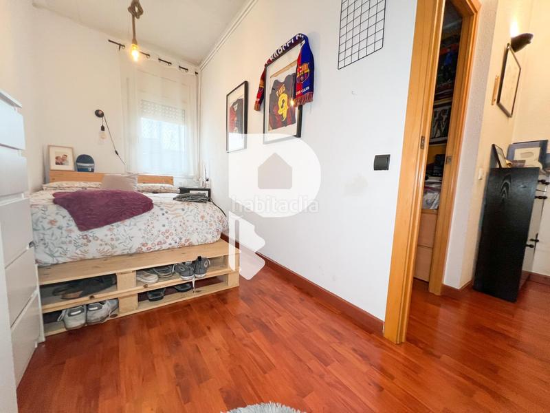 Foto 5d858071-1eee-4b25-a4fd-bd6926d48341. Casa amb calefacció aparcament a Centre Sant Boi de Llobregat