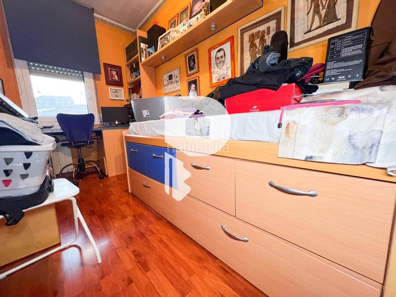 Foto 755bda5c-c88d-4143-a205-1177aaca0dc1. Casa amb calefacció aparcament a Centre Sant Boi de Llobregat