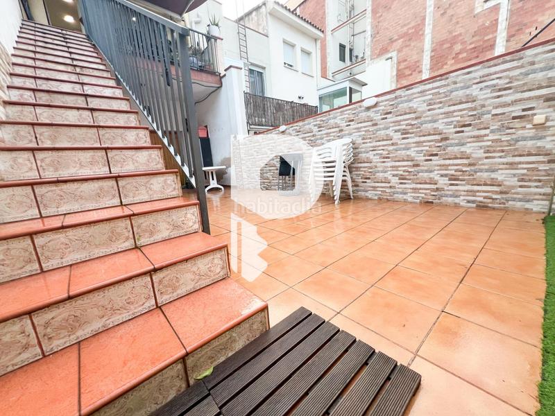 Foto 94580736-16d3-445f-91de-aa65eee6f309. Casa amb calefacció aparcament a Centre Sant Boi de Llobregat