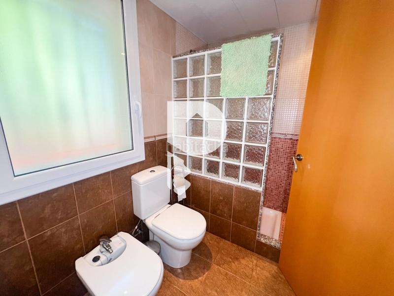 Foto 2fe92838-c4a1-40a5-a6e0-a53c3defbf1e. Maison dans Vallirana 08759 dans Vallirana