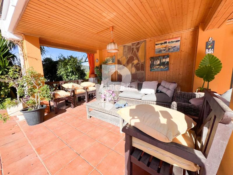 Foto e30bb93c-3c80-4d4a-8b10-b63035e07862. Haus mit heizung parking pool in Cervelló