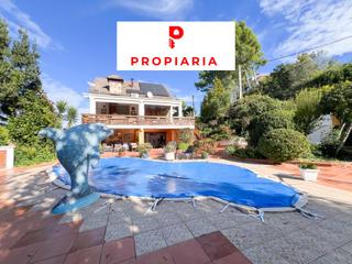 Casa en Vallirana. Exclusiva casa cerca del pueblo