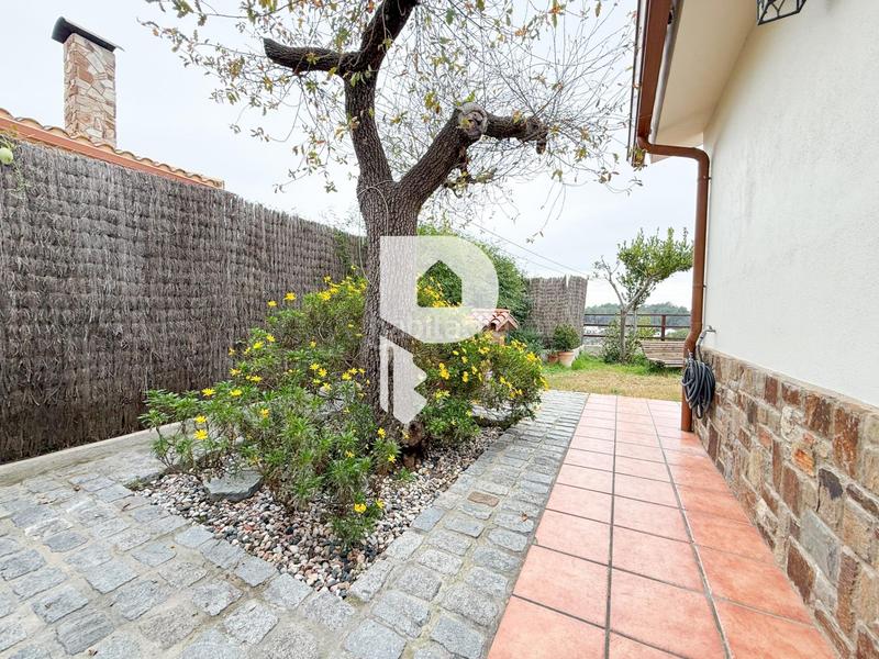 Foto 8eafdd41-1ae0-4091-9b17-5abf9895e08b. Chalet with parking in Sant Muç Rubí